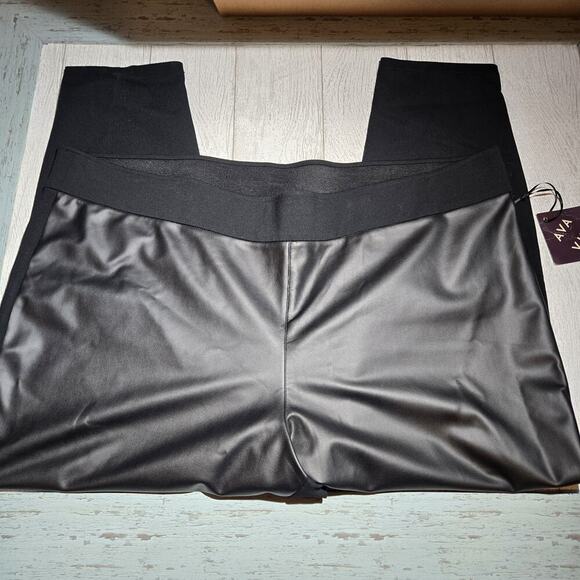 Ava & Viv Black Faux Leather Front Pants Plus Size 4X Black 50"x27" Pullon NWT - Picture 1 of 8